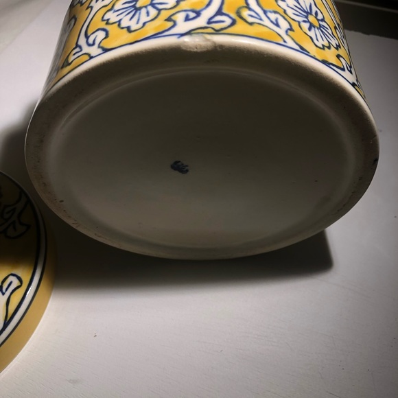 FINAL MARKDOWN don’t miss out ONE GrandMillenial Yellow Navy Blue Chinoiserie - Picture 4 of 6